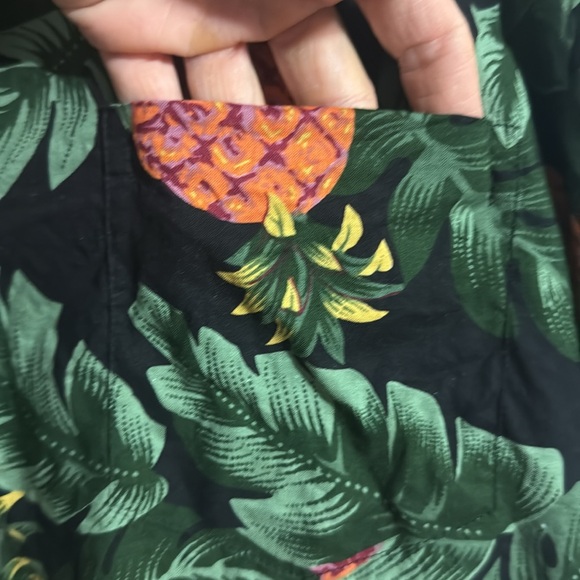 Hilo Hattie Made in Hawaii Hawaiian Shirt Size: L - Picture 4 of 5